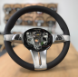 Preview: Hochwertiger Lederbezug für das Multifunktionslenkrad des BMW Z4 Roadster, Coupé und Z4 M, Design A664
