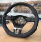 Preview: Handgefertigter Lenkradbezug im Design A666, gefertigt für VW T5, Passat B7, CC, Golf 6 und Amarok