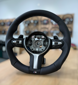 Preview: Tauschlenkrad, in Handarbeit neu bezogen, passend für BMW F10 F11 F12 F13, Design A647