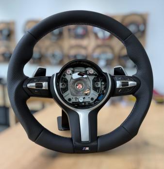 Preview: Hochwertiger Lederbezug für das Lenkrad von BMW 1er, 2er, 3er und 4er sowie M, Design A677