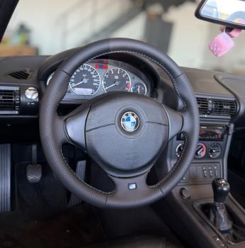 Preview: BMW Klassiker-Lederlenkrad Design A706, zeitlos-sportlich für E36 M3, Z3, E38, E39 Modelle