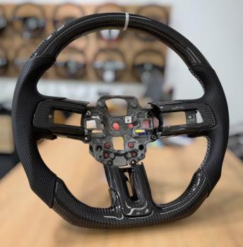 Preview: Mustang VI und GT500 Lenkrad mit frischer Carbon-Optik, Design A639