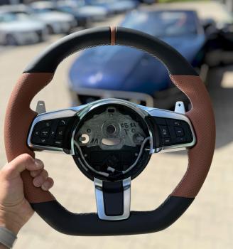 Preview: Individuell aufgewertetes Lenkrad passend für den puristischen, sportlichen Charakter des Jaguar F-Type, Design A660