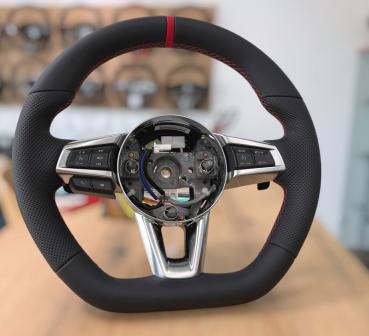 Preview: Handgefertigtes Lederlenkrad im sportlichen Look für den Mazda MX-5 aller drei genannten Generationen, Design A658