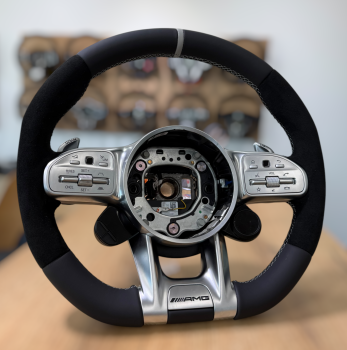 Preview: Hochwertiger Lederbezug für das Lenkrad von Mercedes C43, GLC43 und G63 AMG, Design A673