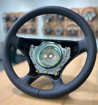 Preview: Handwerklich aufgearbeitetes Mercedes W906 W639 Lenkrad, Design A690