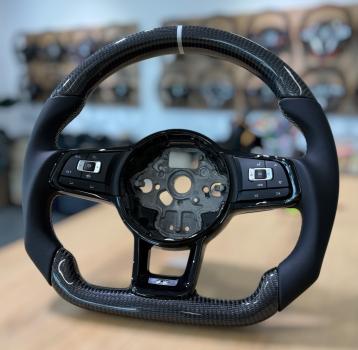 Lenkrad neu beziehen für VW Golf 7, GTI und R, Carbon-Bekleidung, handwerklich verarbeitet