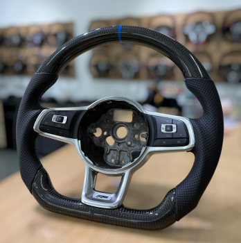 Preview: Lenkrad neu beziehen für VW Modelle, Carbon-Bekleidung, handwerklich verarbeitet