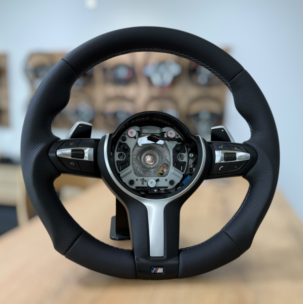Lenkrad neu bezogen, passend für BMW F20 bis F36 und M, Design A677
