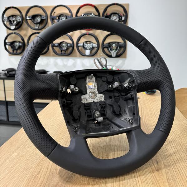 Fiat Ducato Lederlenkrad neu bezogen Design L183A