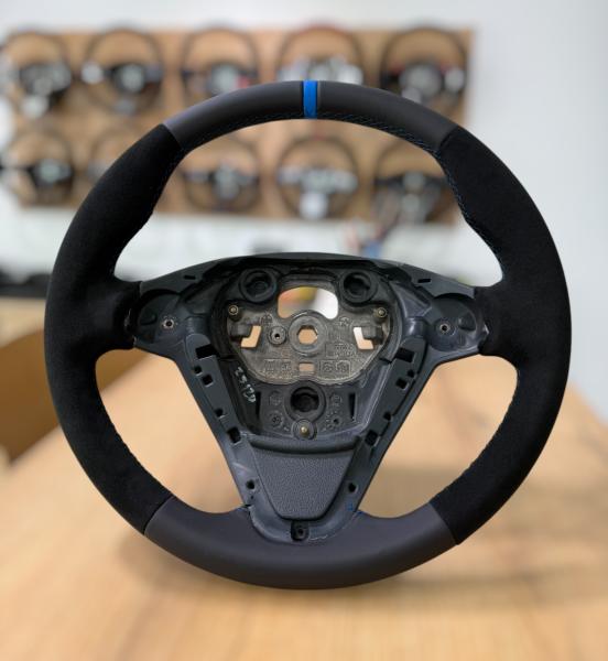 Ford Focus MK3 Lenkrad Design A623