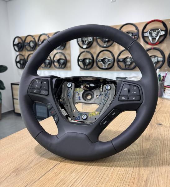 Hyundai i30 Leder Alcantara Lenkrad neu beziehen Design L585