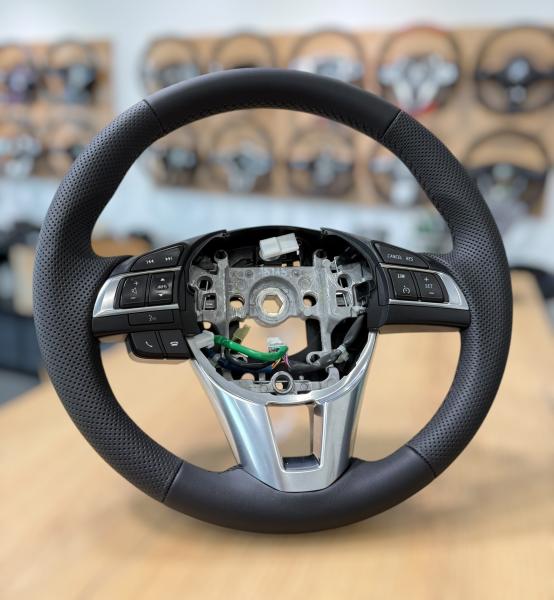 Mazda 6 CX3 CX5 Sport Lenkrad neu Beziehen