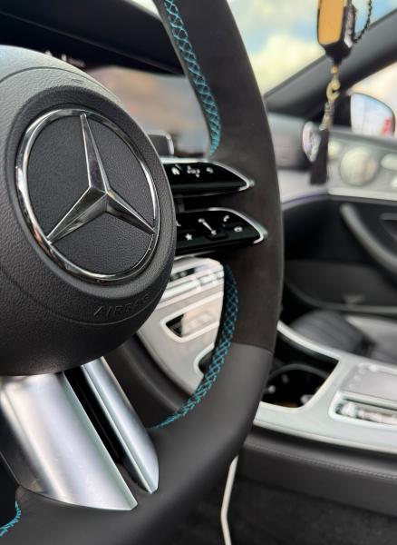 Tauschlenkrad, in Handarbeit neu bezogen, passend für Mercedes C217, W177, W222, C257 und W213, Design A653