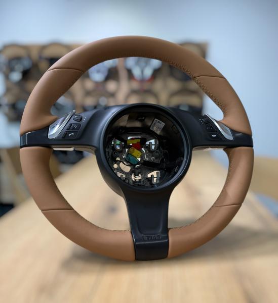 Porsche 991 / Panamera 970 / Cayenne 958 Lenkrad neu beziehen