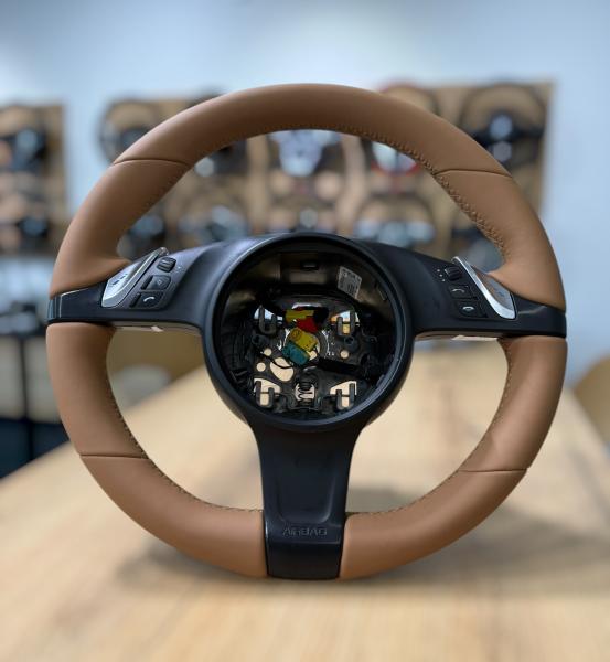 Porsche 991 / Panamera 970 / Cayenne 958 Lenkrad neu beziehen