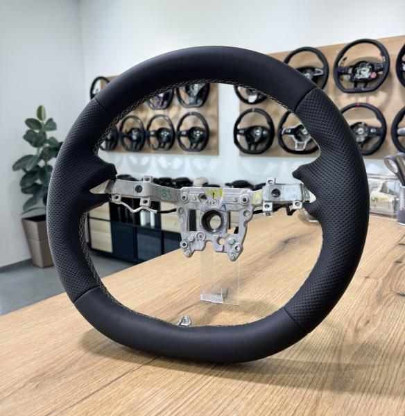 Tesla Model Y Leder Alcantara Lenkrad Design L583