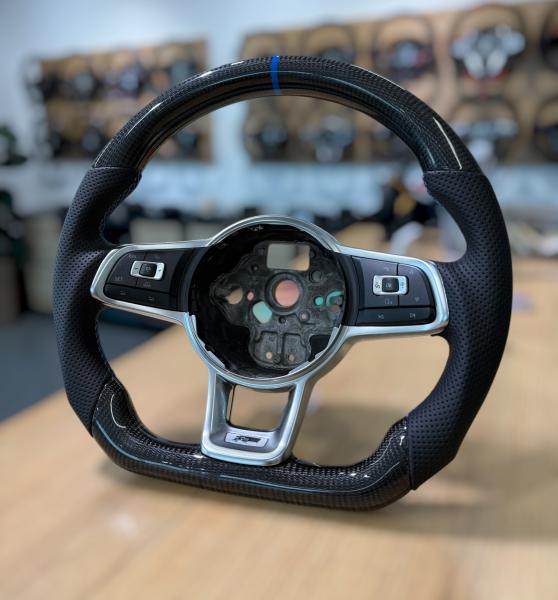 Carbon Lenkrad passend für VW Golf 7 GTI GTD R, Design A732, in Handarbeit gefertigt