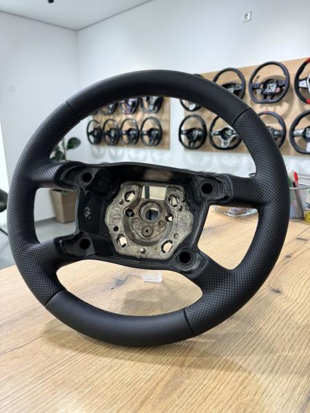 VW T4 Multivan Caravelle Lenkrad aus Leder oder Alcantara Design L169